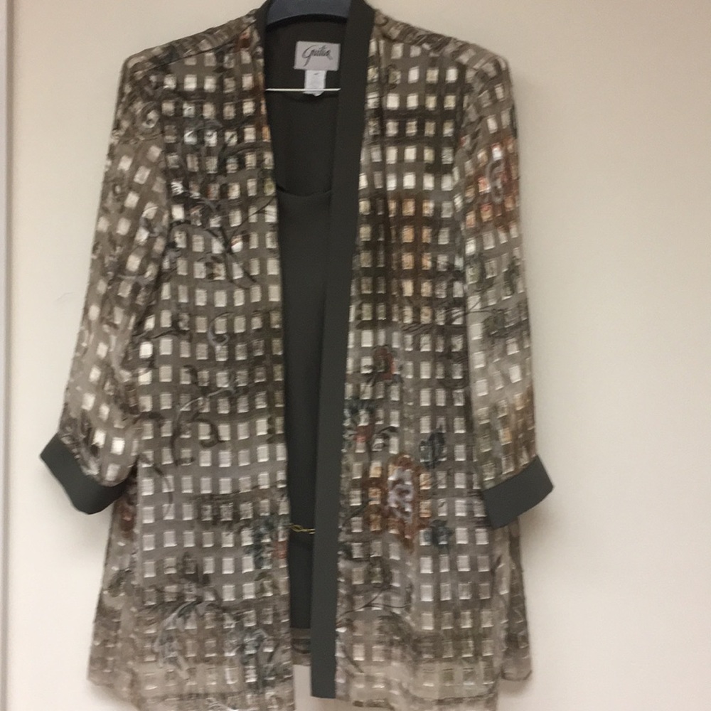 Guilia Layered Look Top Size 16